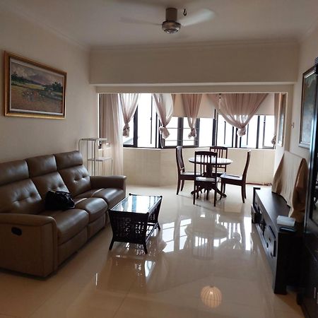 Batu Ferringhi Luxury Seaview Suite - 3Br מראה חיצוני תמונה