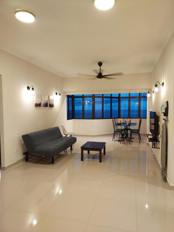 Batu Ferringhi Luxury Seaview Suite - 3Br מראה חיצוני תמונה