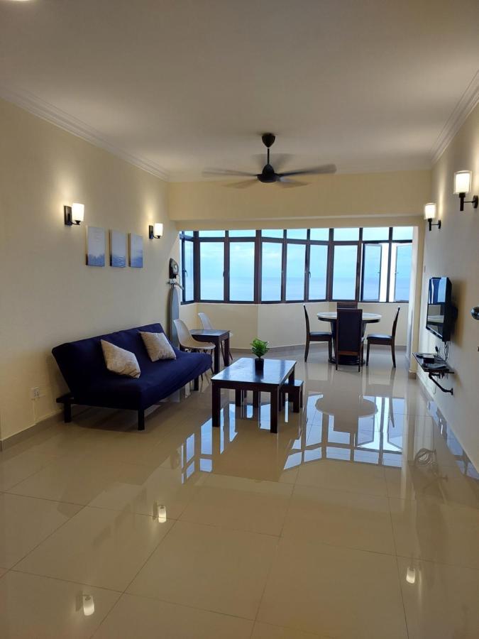 Batu Ferringhi Luxury Seaview Suite - 3Br מראה חיצוני תמונה