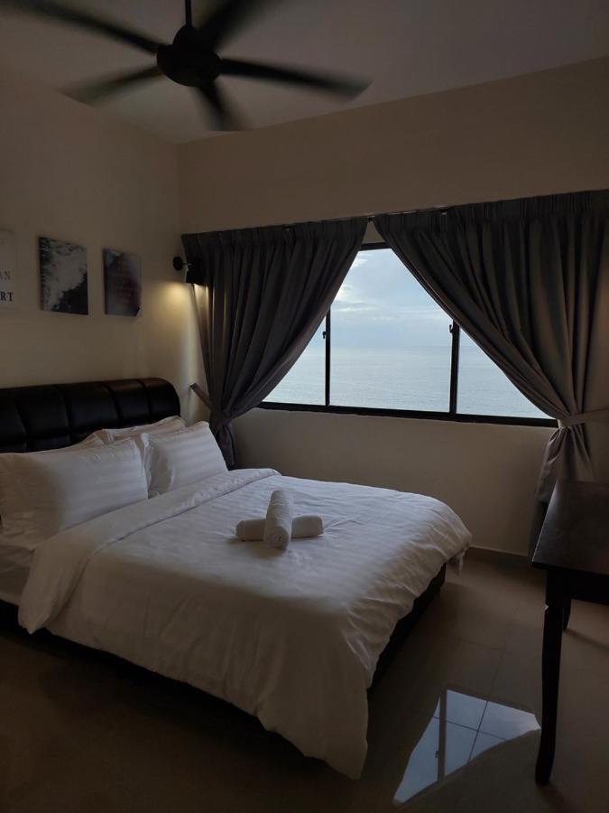Batu Ferringhi Luxury Seaview Suite - 3Br מראה חיצוני תמונה