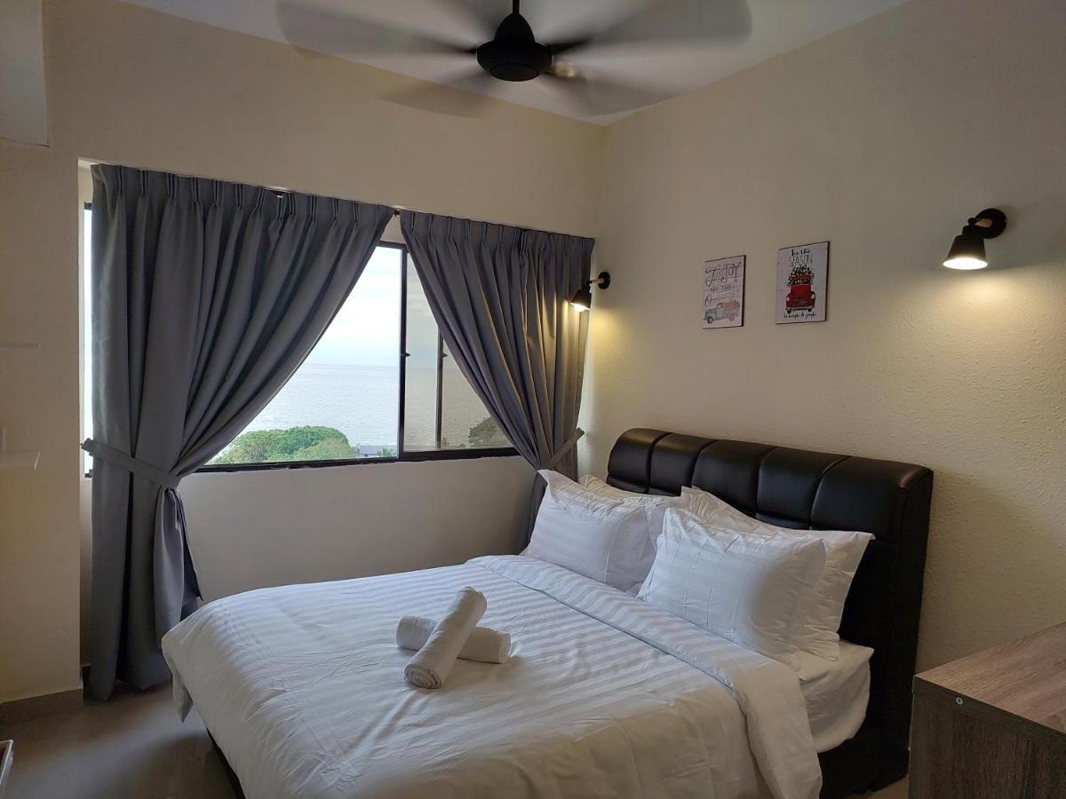 Batu Ferringhi Luxury Seaview Suite - 3Br מראה חיצוני תמונה