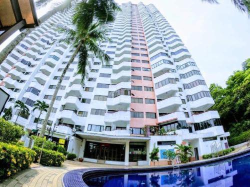 Batu Ferringhi Luxury Seaview Suite - 3Br מראה חיצוני תמונה